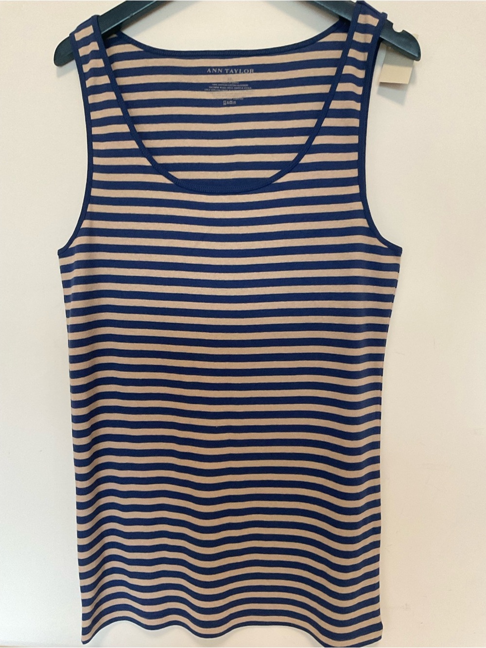 Ann Taylor Navy and Tan Striped Sleeveless Tank Size XL